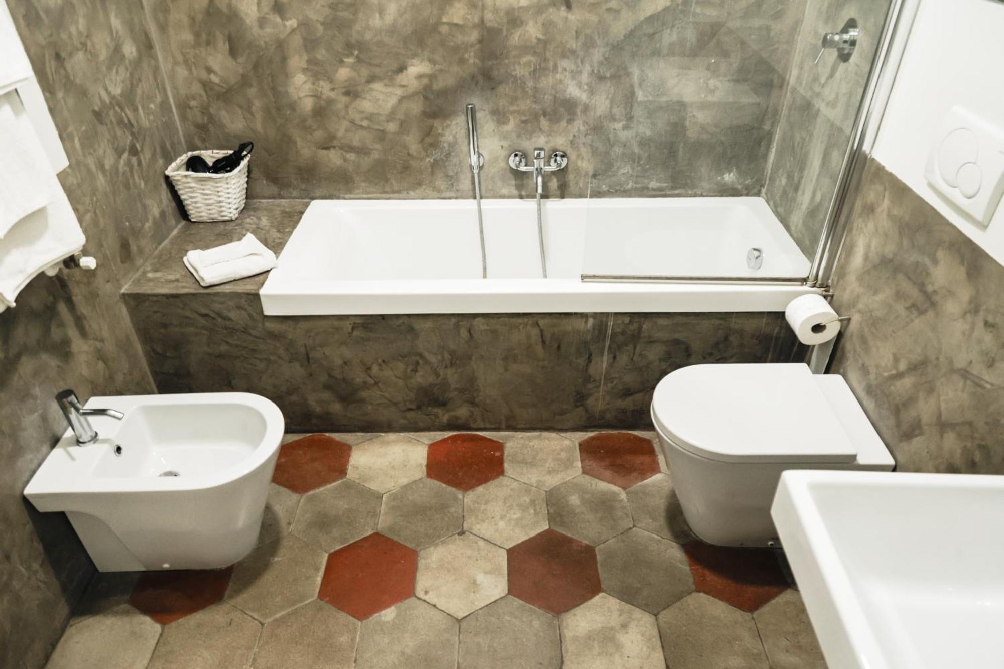 Stylish Roman Loft In Monti Area, Near Colosseum Екстериор снимка